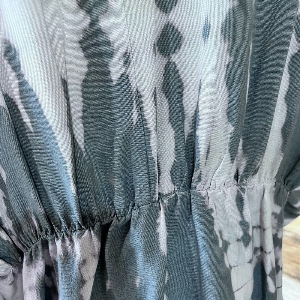 Sim & Sam S/M Tie Dye White/Gray Kimono - Picture 6 of 10